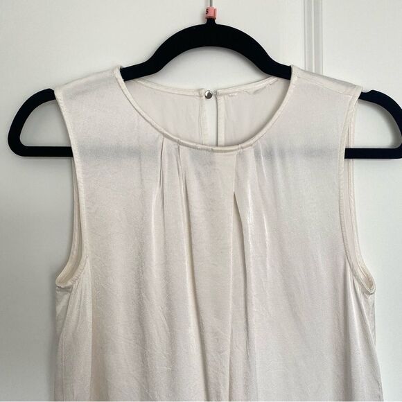 Pearl White Sleeveless Blouse - Picture 2 of 7